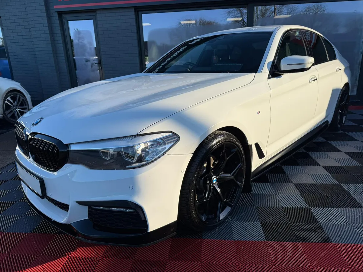 BMW 5-Series 2018, X DRIVE, M-SPORT , LEATHER - Image 2