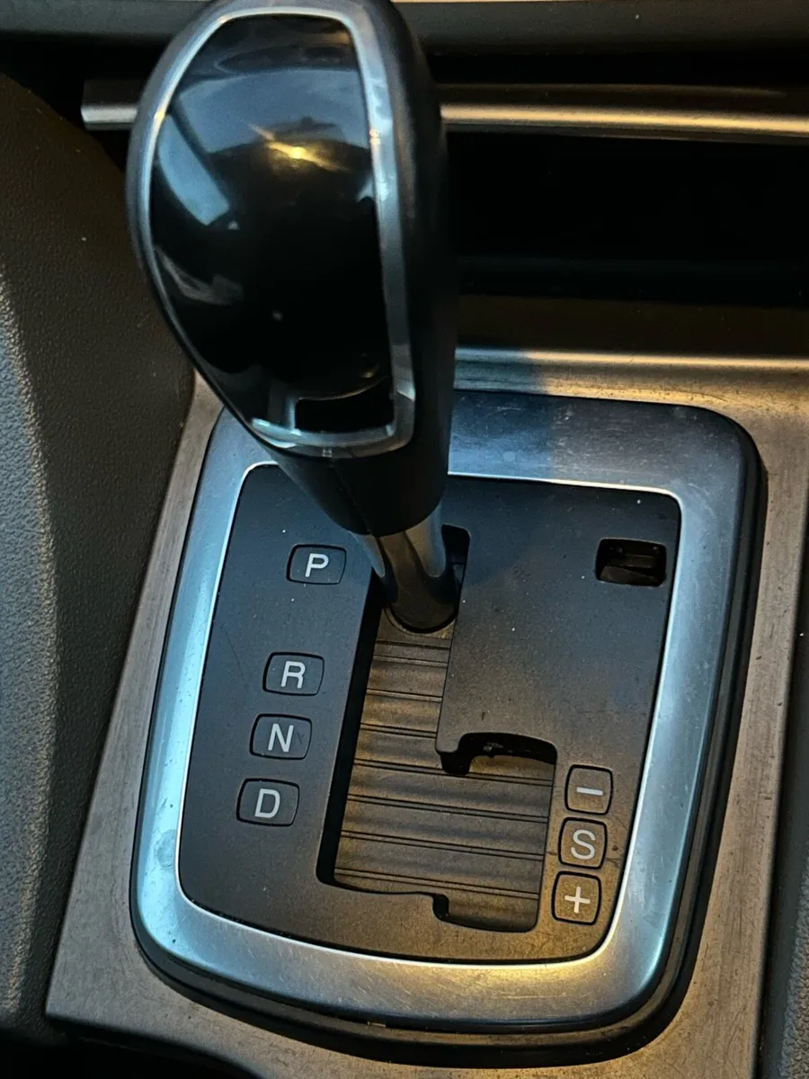 2010 Ford Focus Automatic.. New NCT - Image 4