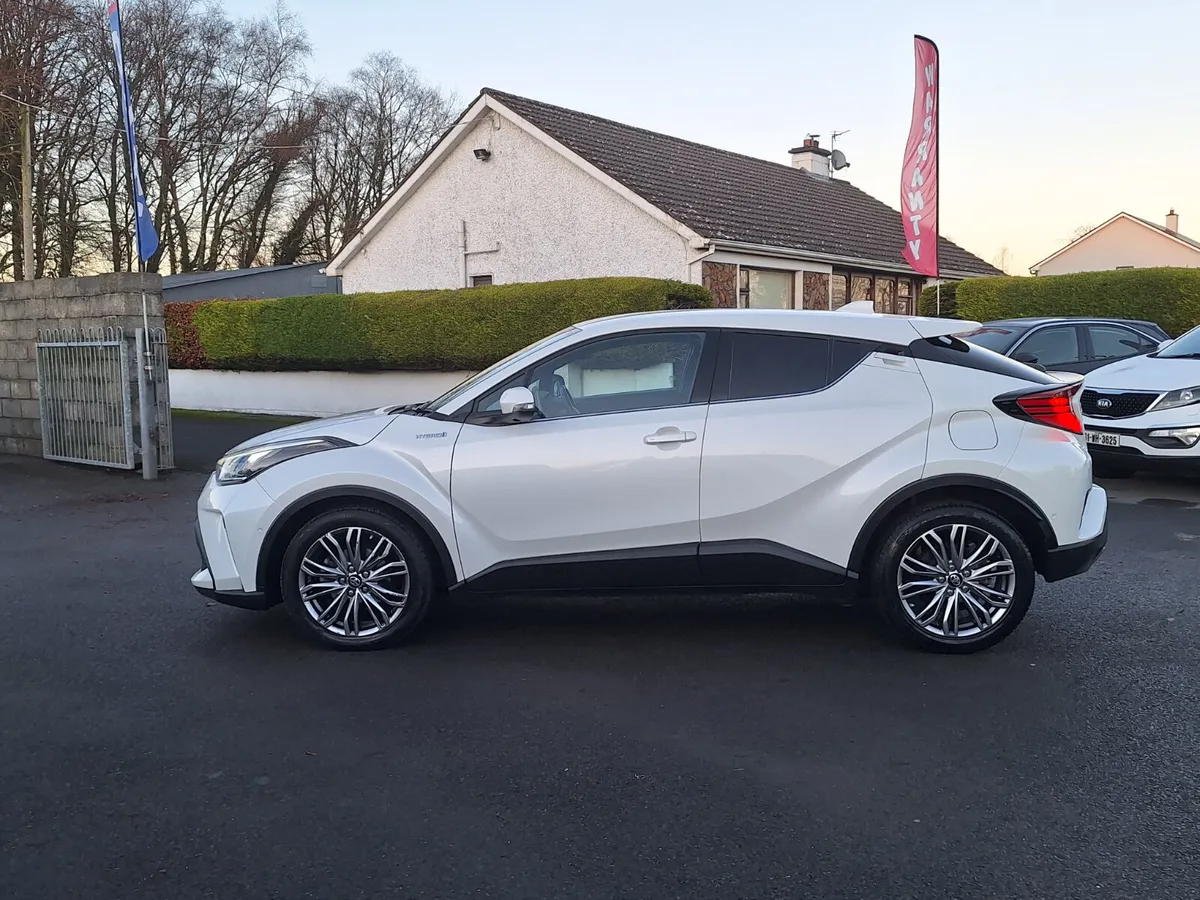 Toyota C-HR 1.8 Hybrid Auto *Heat Seats/Top Spec - Image 4