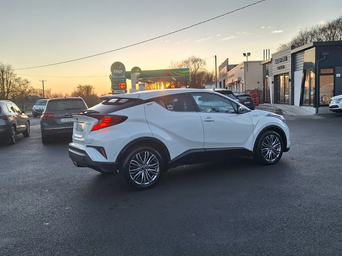 Toyota C-HR 1.8 Hybrid Auto *Heat Seats/Top Spec - Image 2
