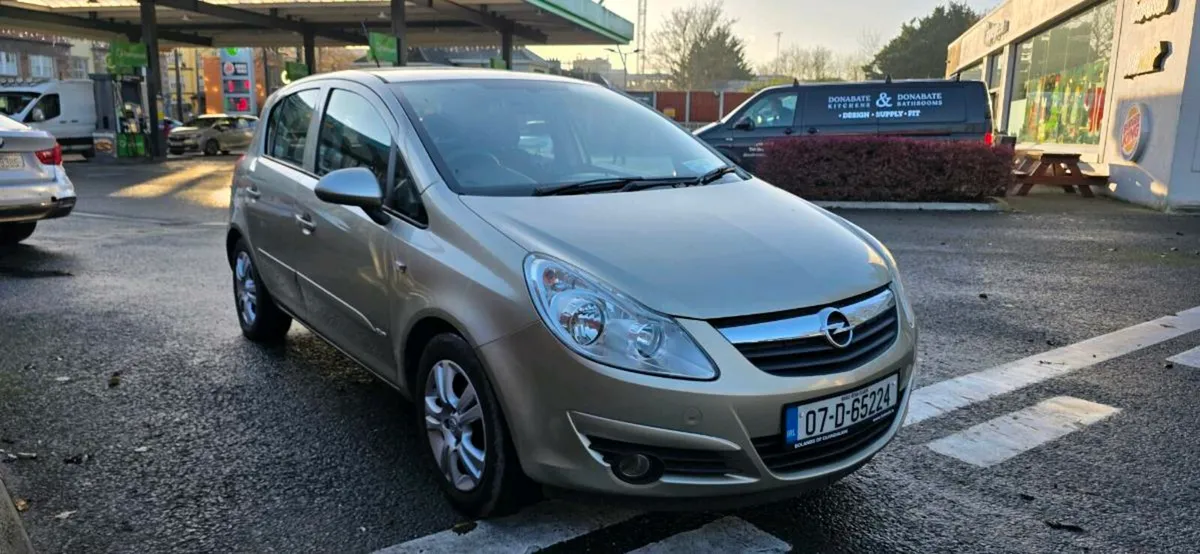 Low Mileage Clean Car - Image 1