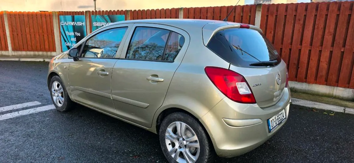 Low Mileage Clean Car - Image 3