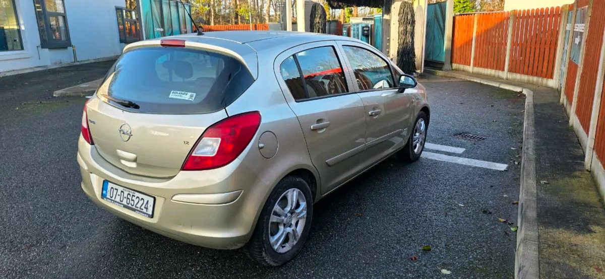 Low Mileage Clean Car - Image 4