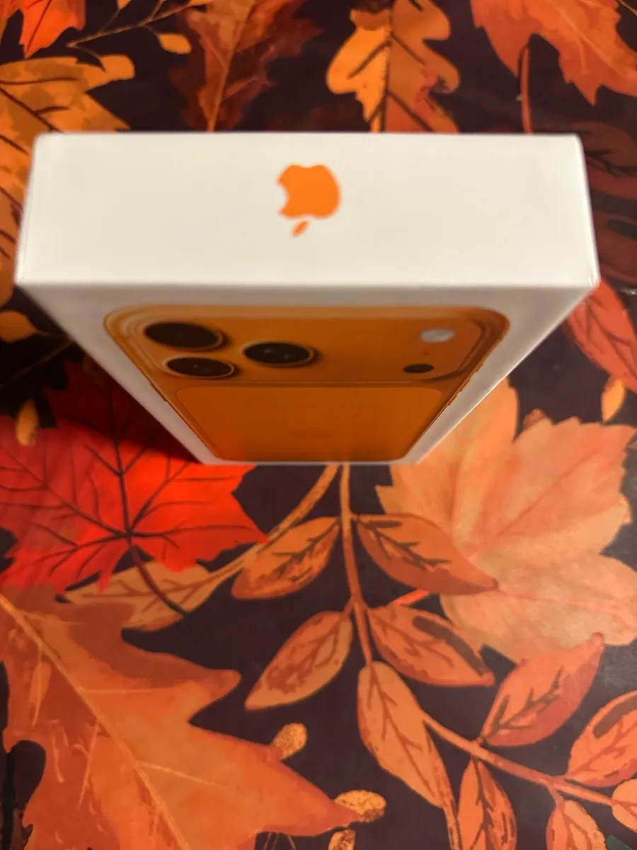 Apple iPhone 17 pro max unlocked orange - Image 3