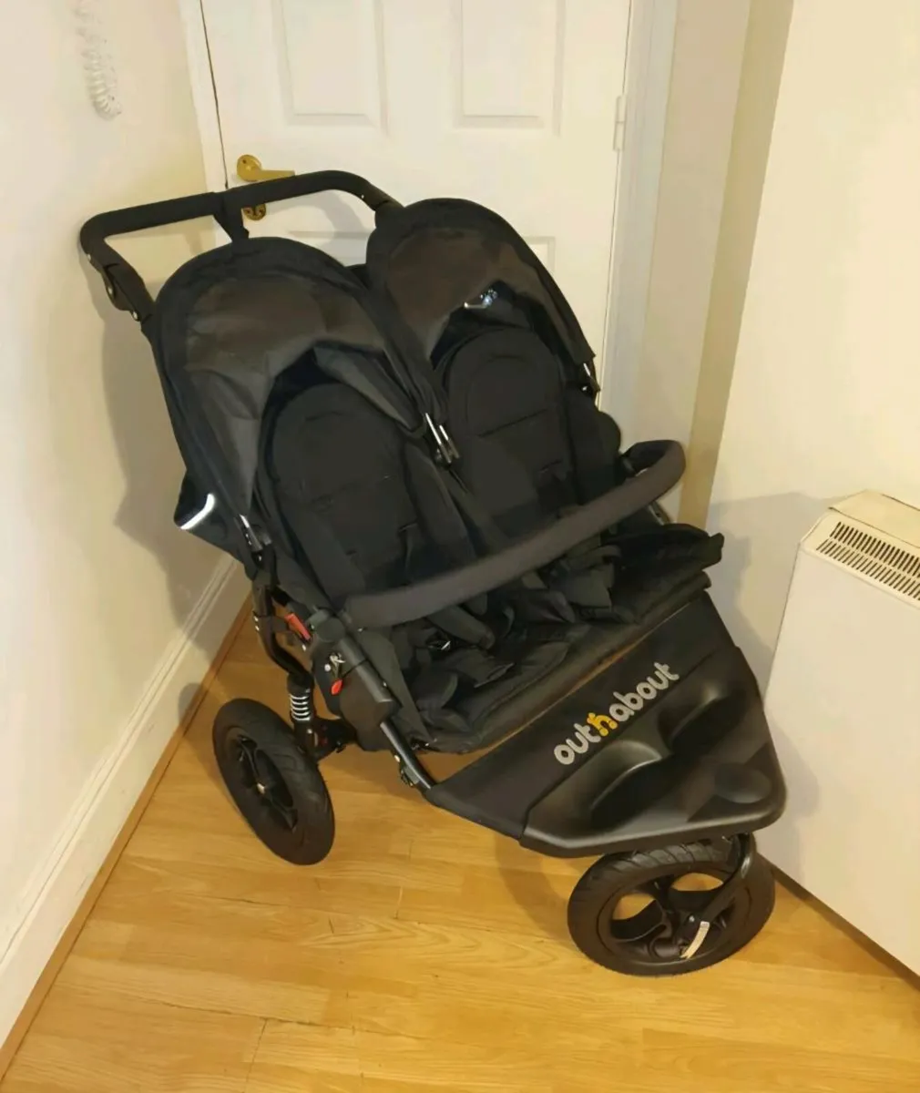 Out N About Double stroller SPOTLESS - Image 1
