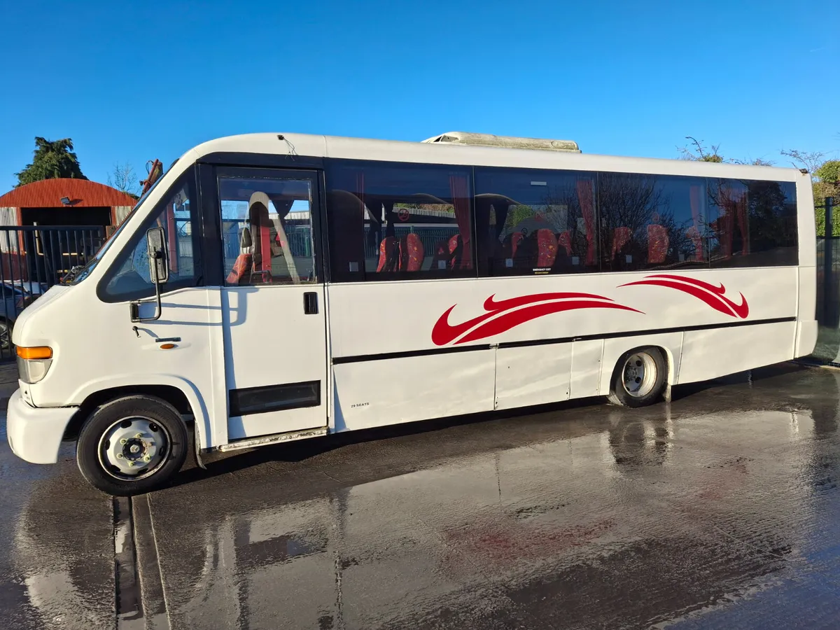 2008 Mercedes Vario  BUS  29 seater  800km - Image 2