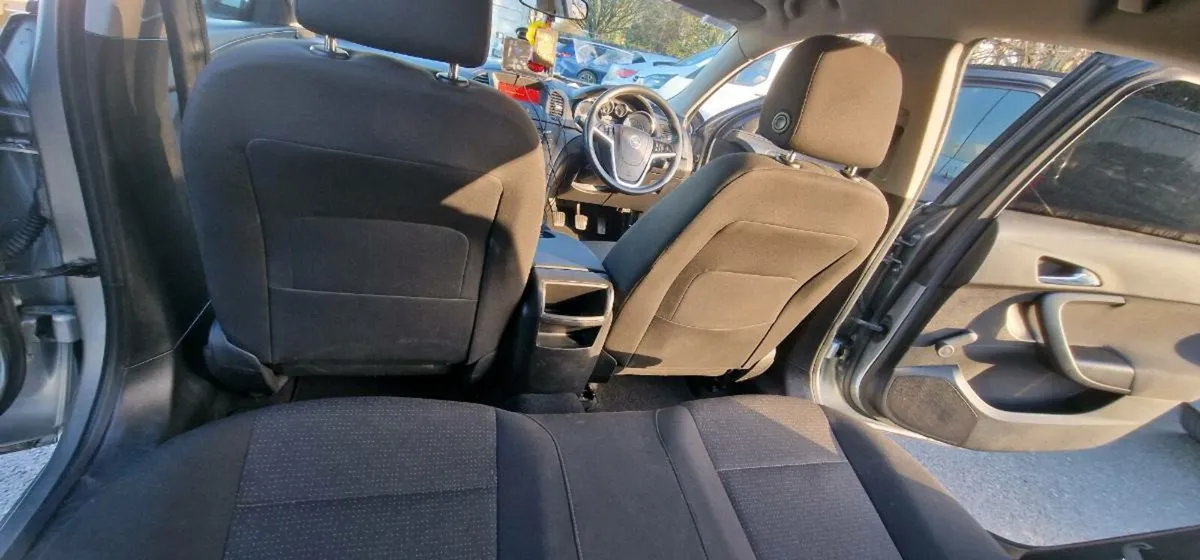 Opel Insignia 2012 - Image 3