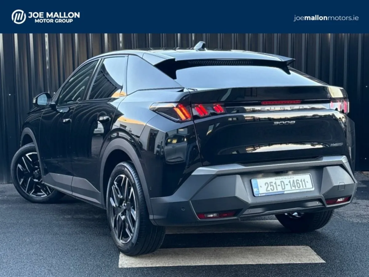 Peugeot 3008 1.2 MHEV 145bhp eDCS6 Allure - Image 2