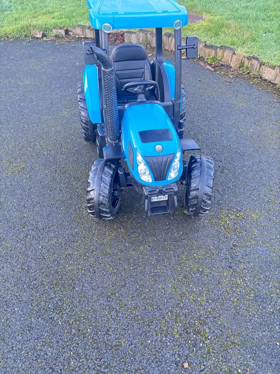 New Holland Childs tractor - Image 1