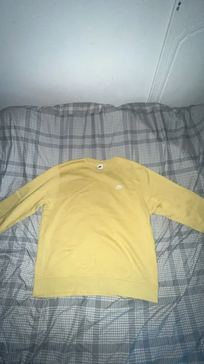 Men’s Jumper - Image 1