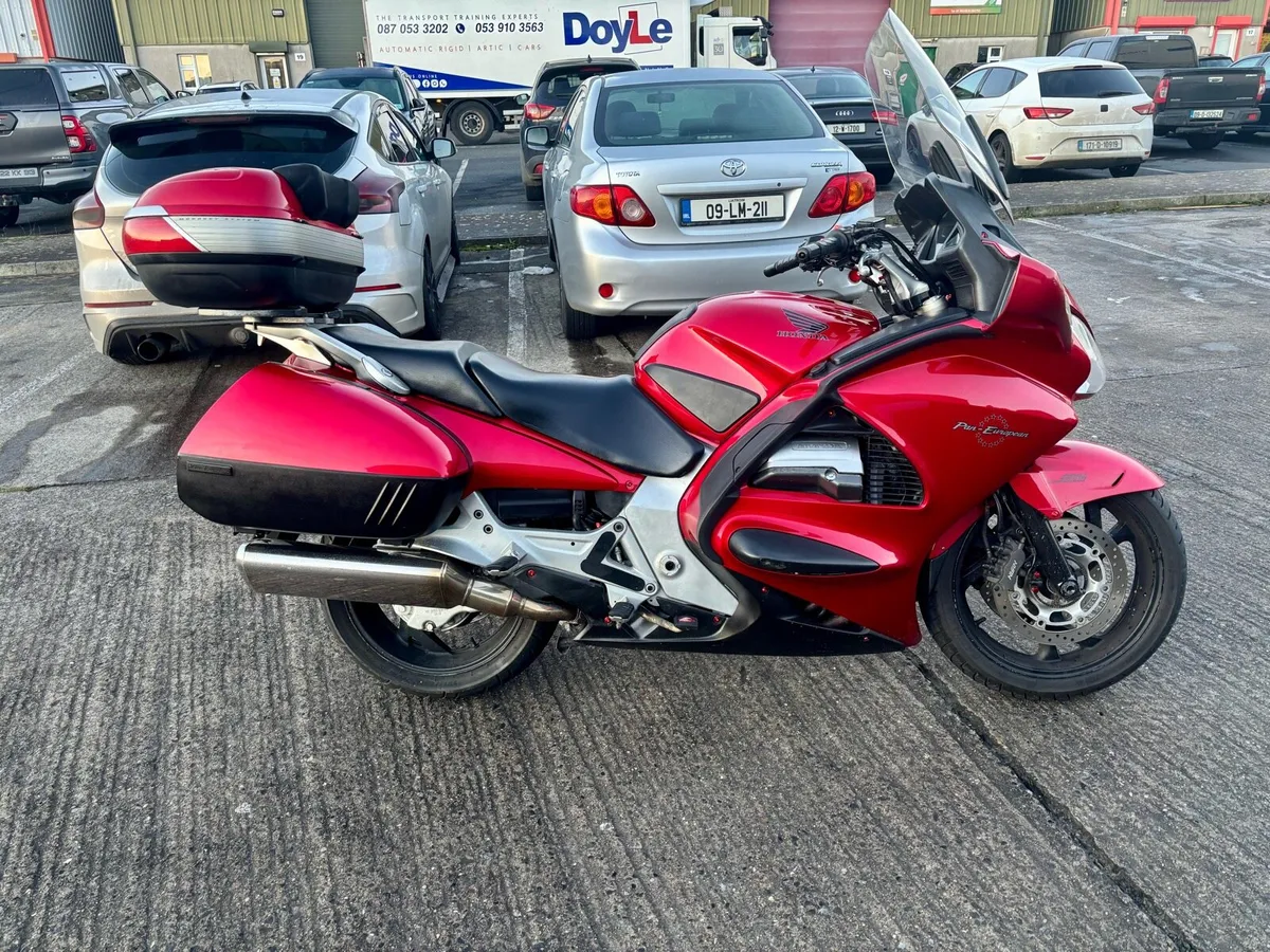 Honda ST 1300 Pan European - Image 4