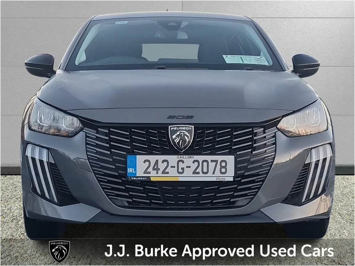 Peugeot 208 Electric 136bhp (50 kWh) Allure - Image 2