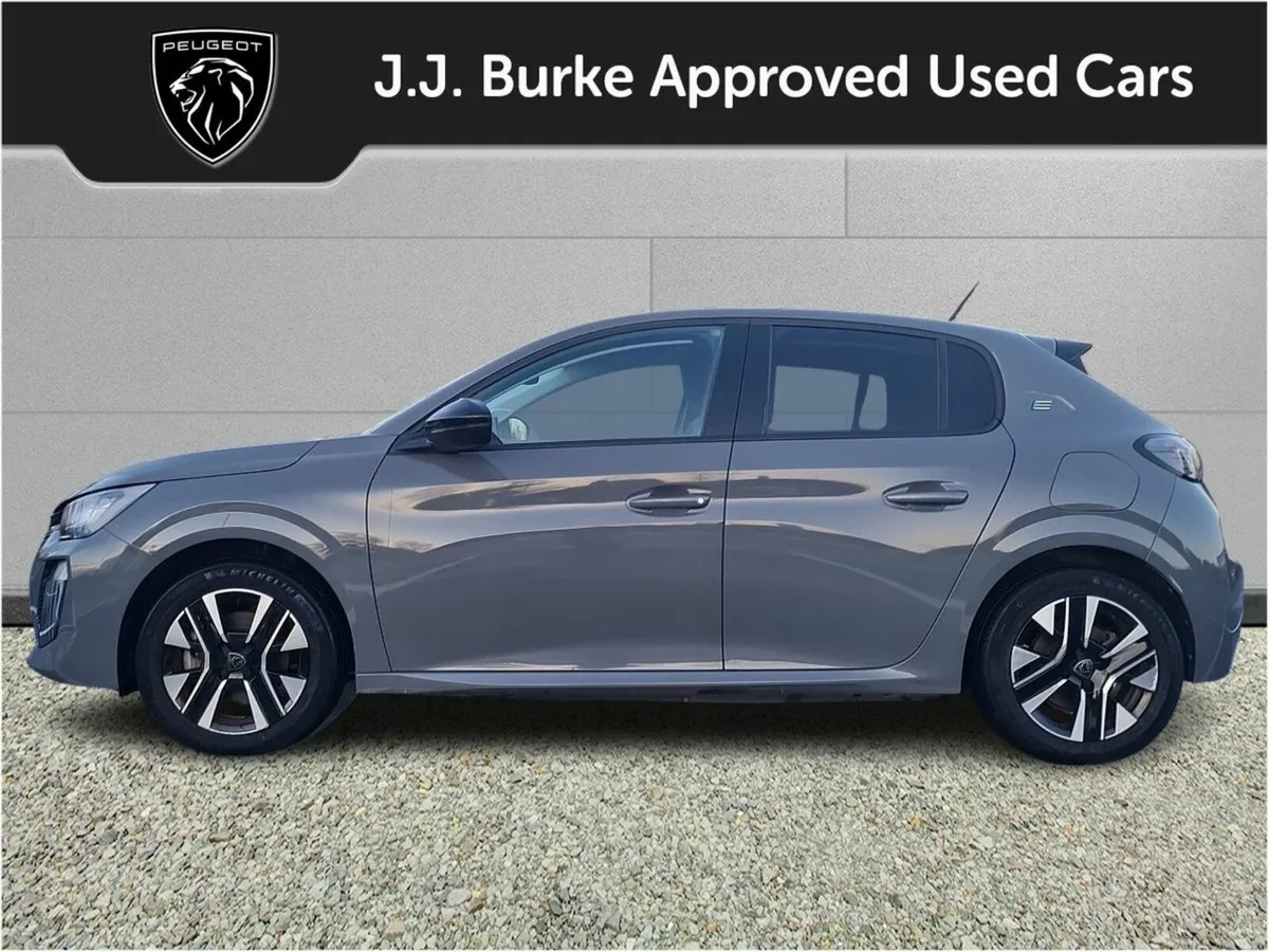 Peugeot 208 Electric 136bhp (50 kWh) Allure - Image 3