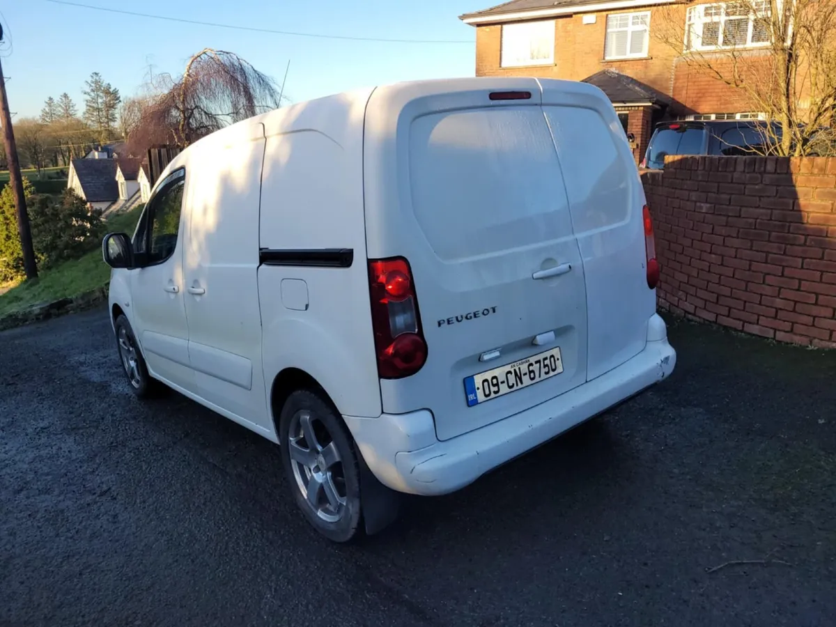 Peugeot Partner New Test 20-9-26 Taxed 04-26 - Image 3