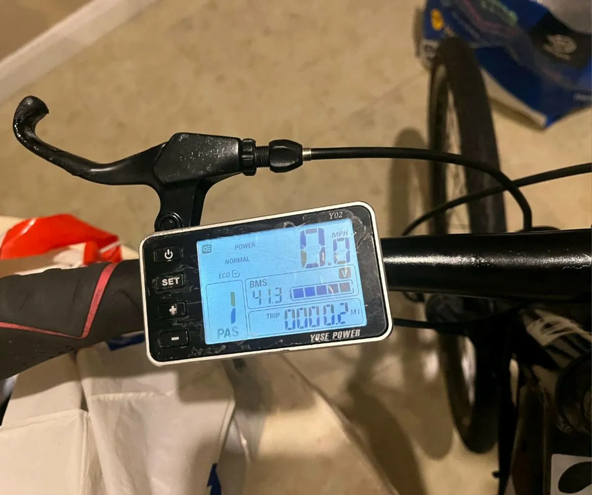 ADULTS GIANT ATX ELECTRIC BIKE 20" FRAME HYDRAULIC - Image 2