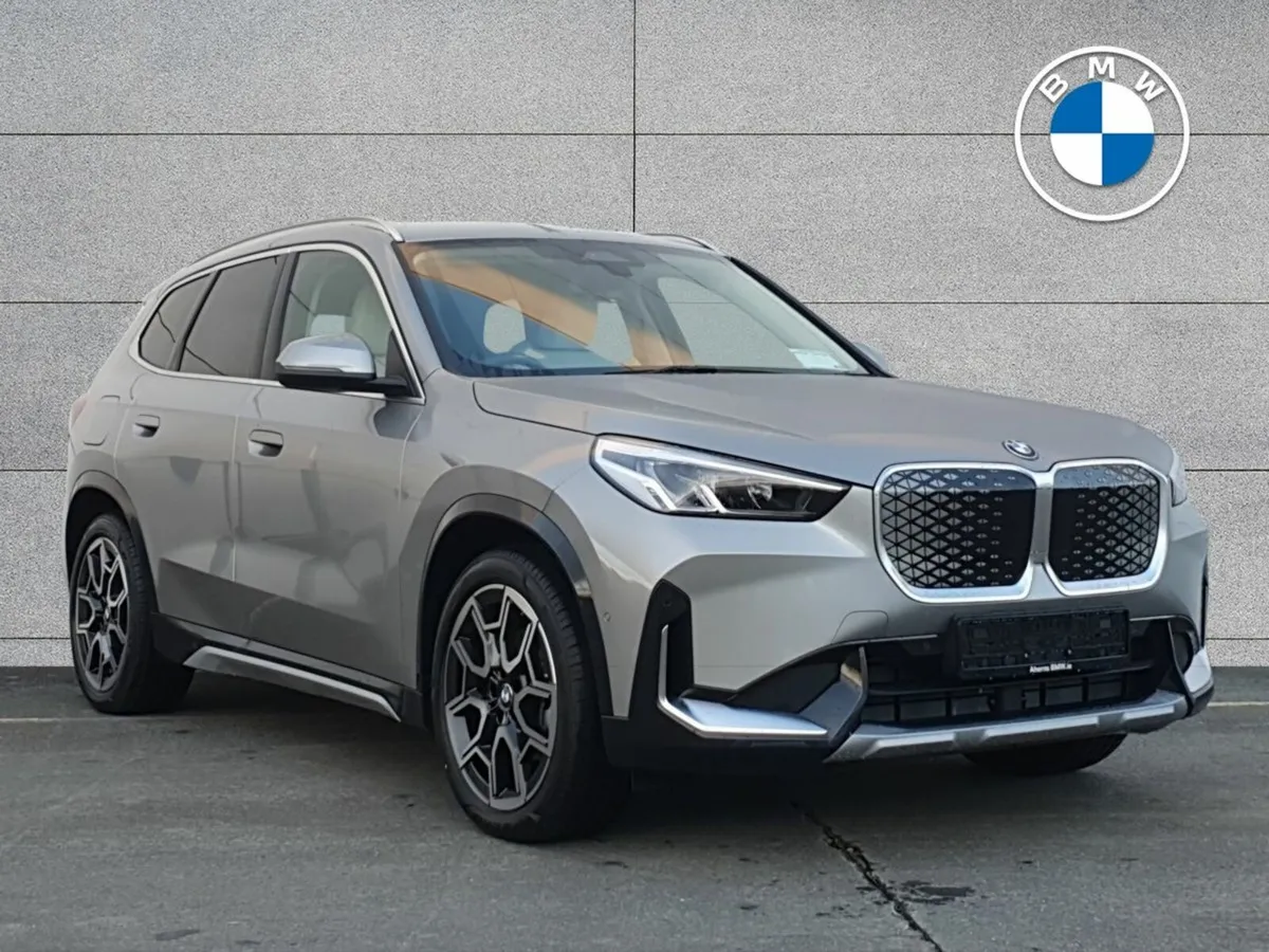BMW iX1 eDrive20 xLine - Image 1