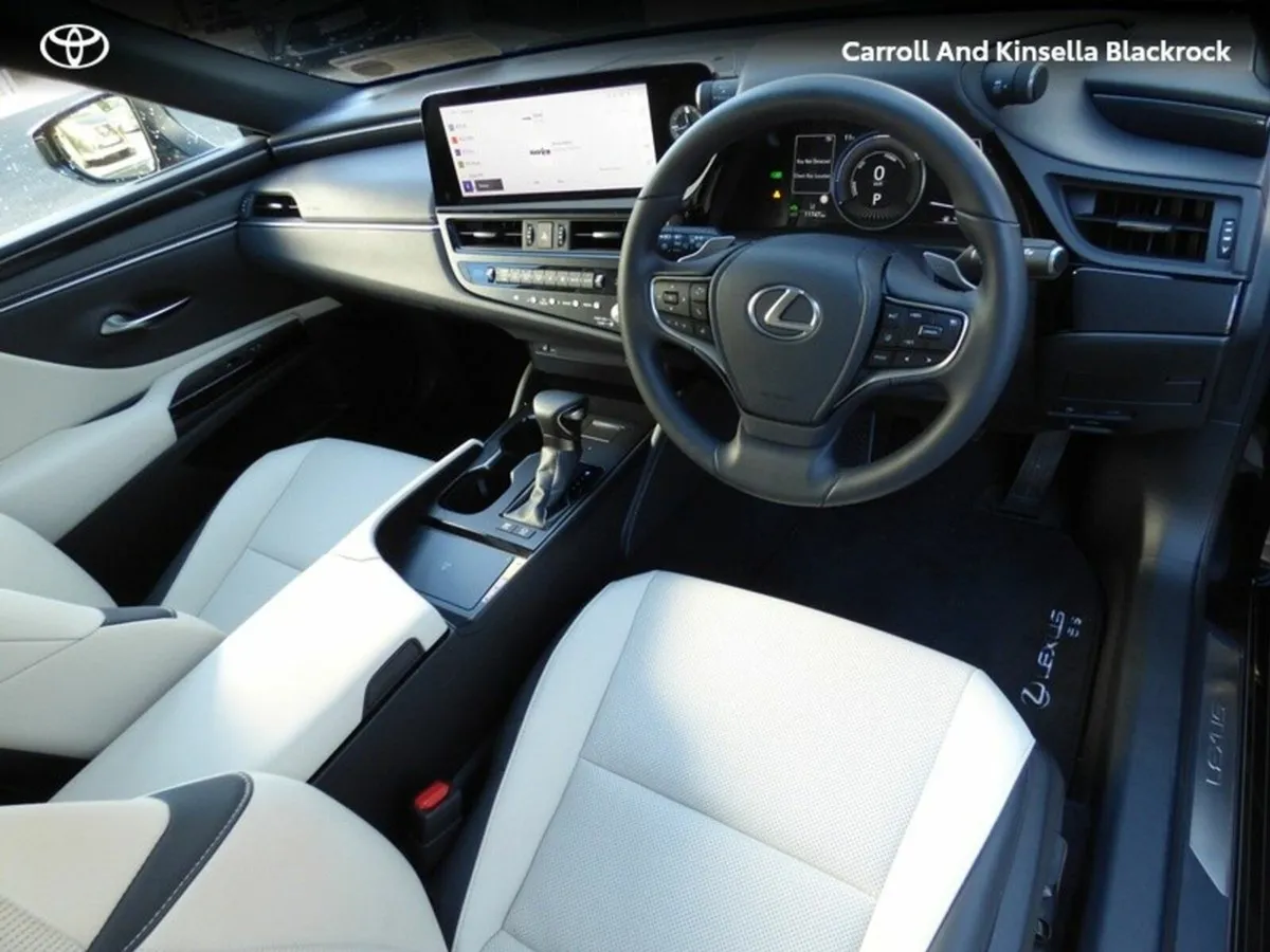 Lexus ES Hybrid Dynamic - Image 2