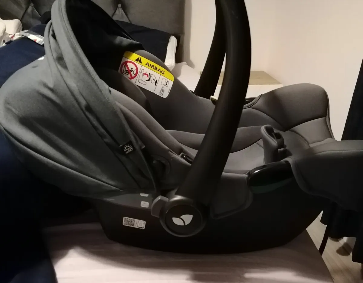 Car seat FREE - Image 1