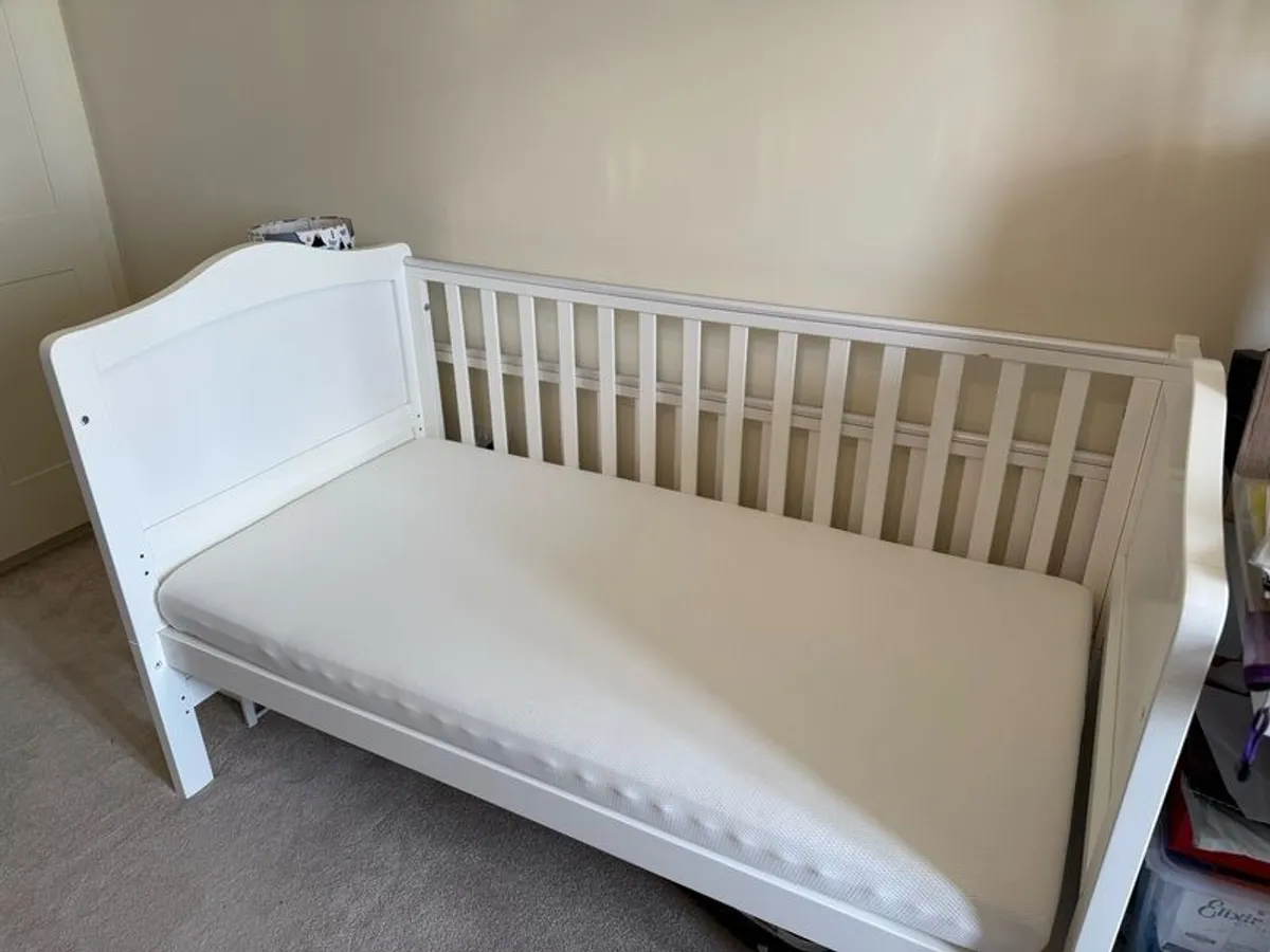 Babylo Ella adjustable cot - Image 2