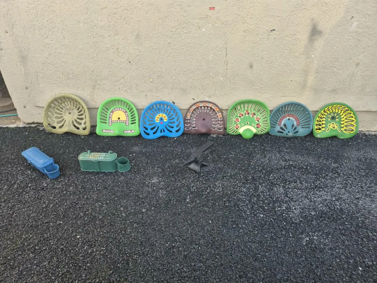 Tractor seats - Image 1