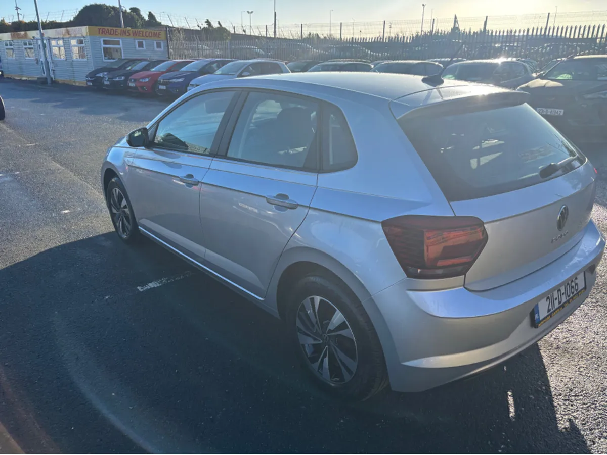 Volkswagen Polo TRENDLINE 1.0 MANUAL 5SPEED 80HP 5 - Image 3