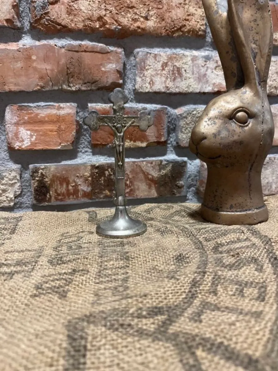 Vintage Hoły cross - Image 2