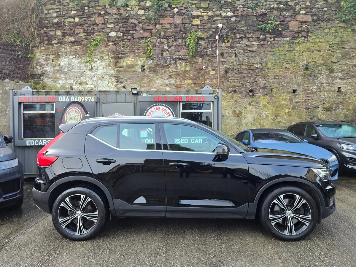 Volvo XC40 Inscription Recharge 1.5 Plug In Hybrid - Image 3