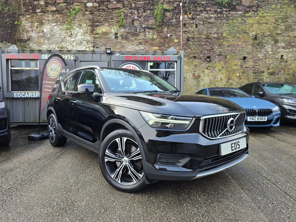 Volvo XC40 Inscription Recharge 1.5 Plug In Hybrid - Image 1