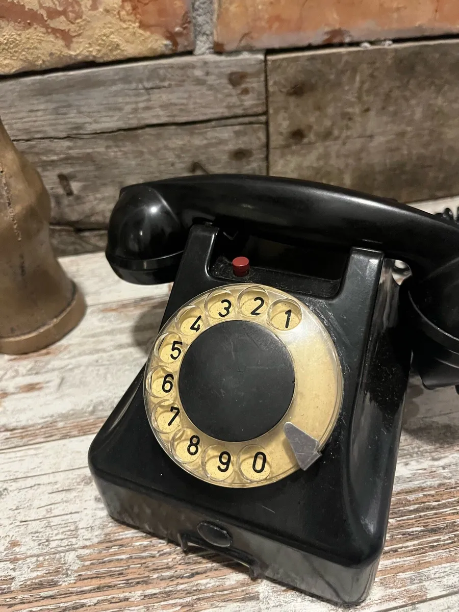 Vintage phone - Image 2