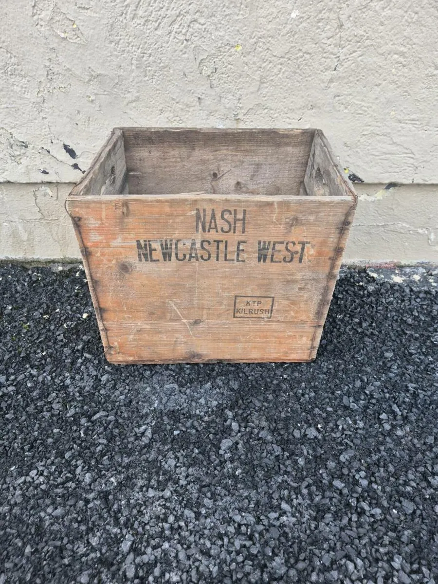 Nash box - Image 1