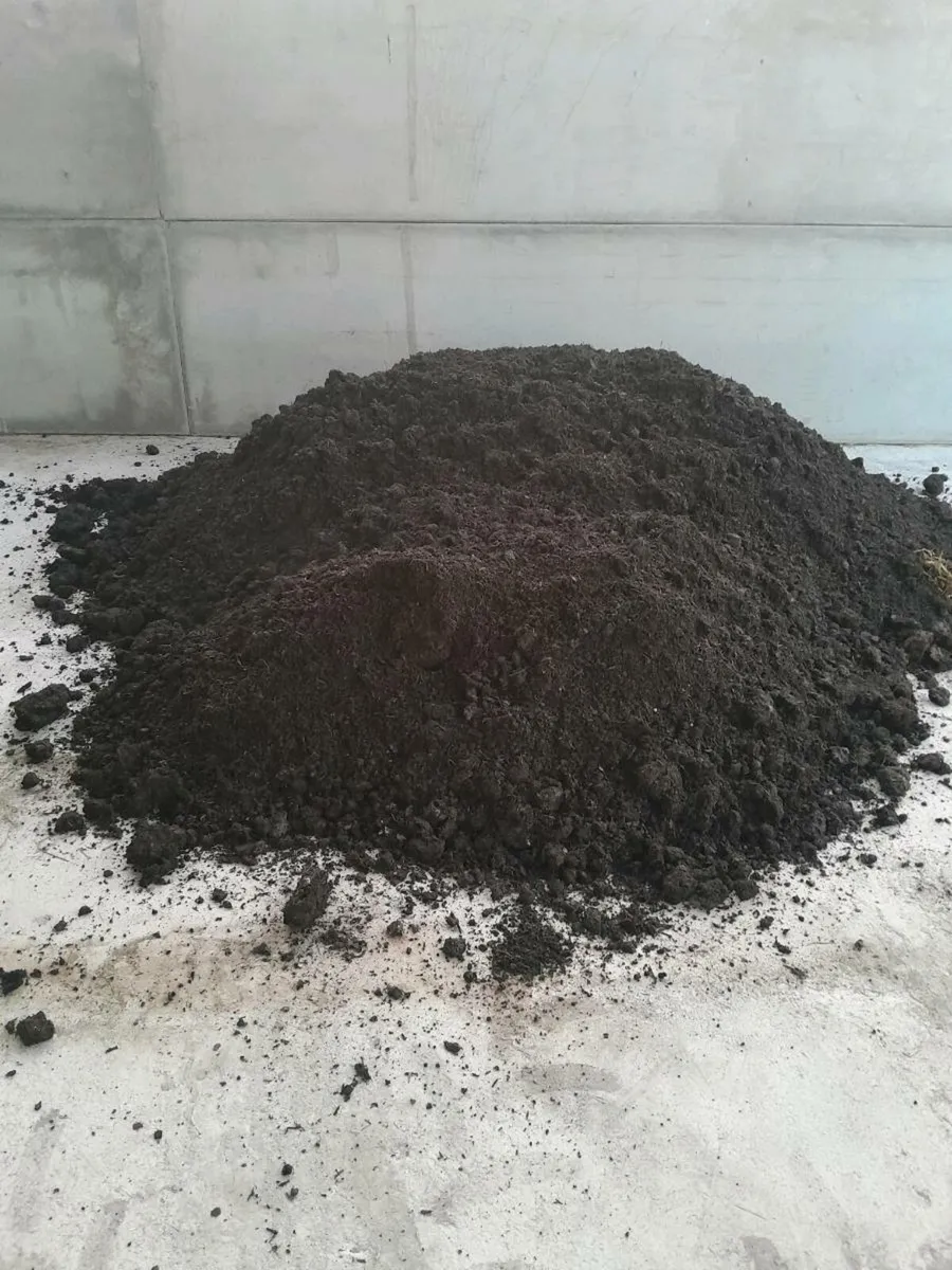 Mushroom compost for sale - Image 4