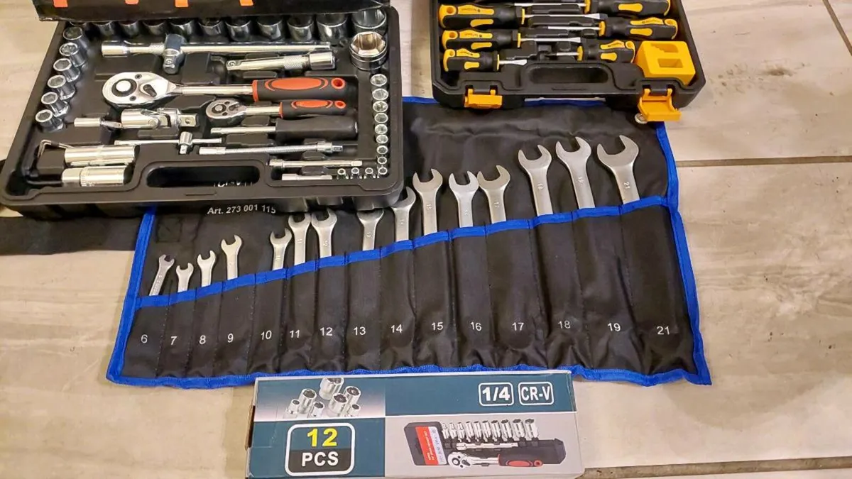 4 Tool Sets Ideal Christmas present - Image 1