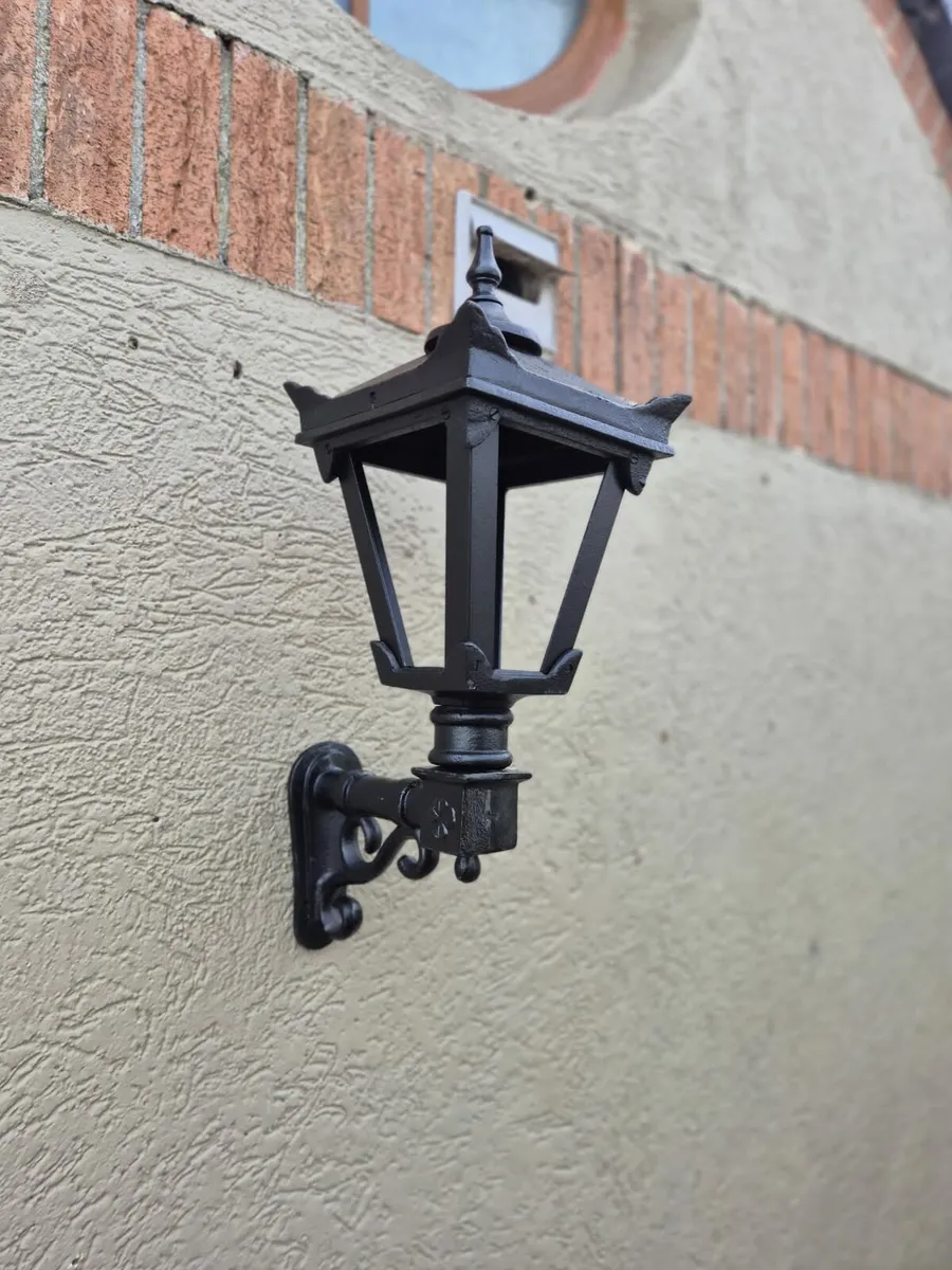 Cast iron lights - Image 2