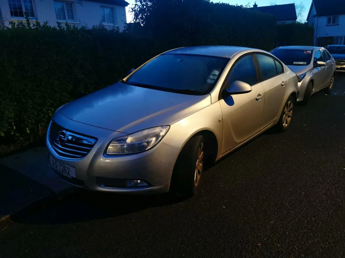 Opel Insignia - Image 1