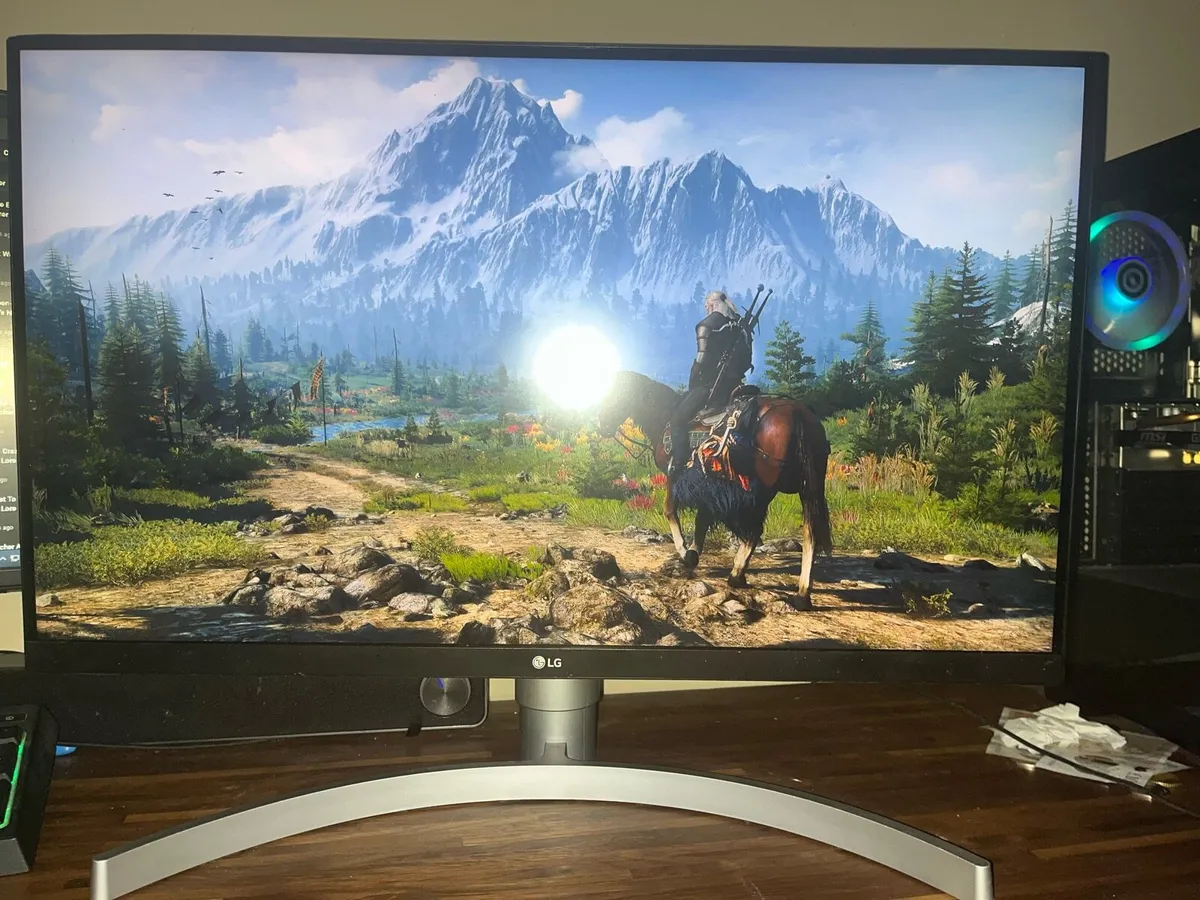LG 4K Monitor - Image 4