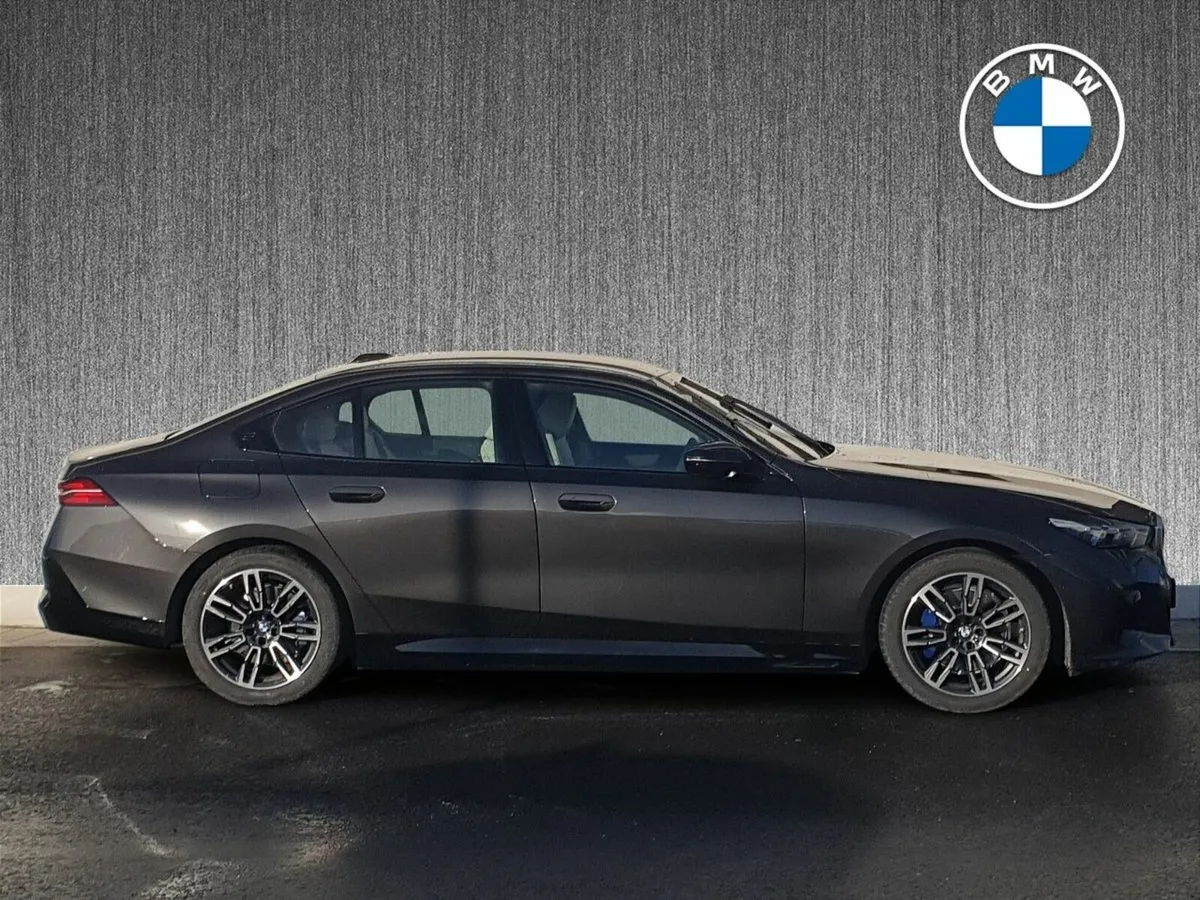 BMW 5-Series 530e Msport - Image 3