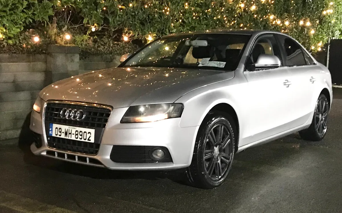 Audi A4 Sport Line 2.0 TDI 140BHP Leather - Image 2