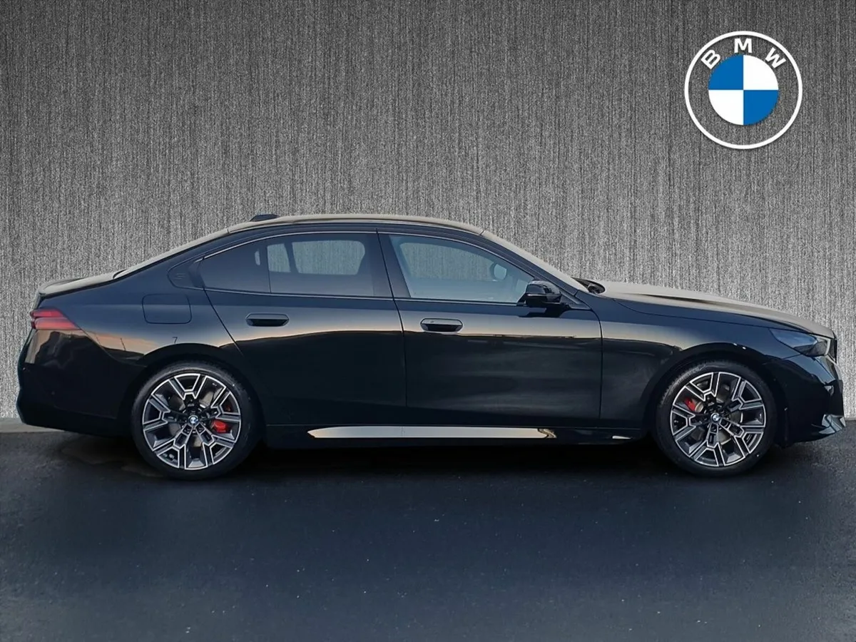 BMW 5-Series 530e M Sport Pro - Image 3