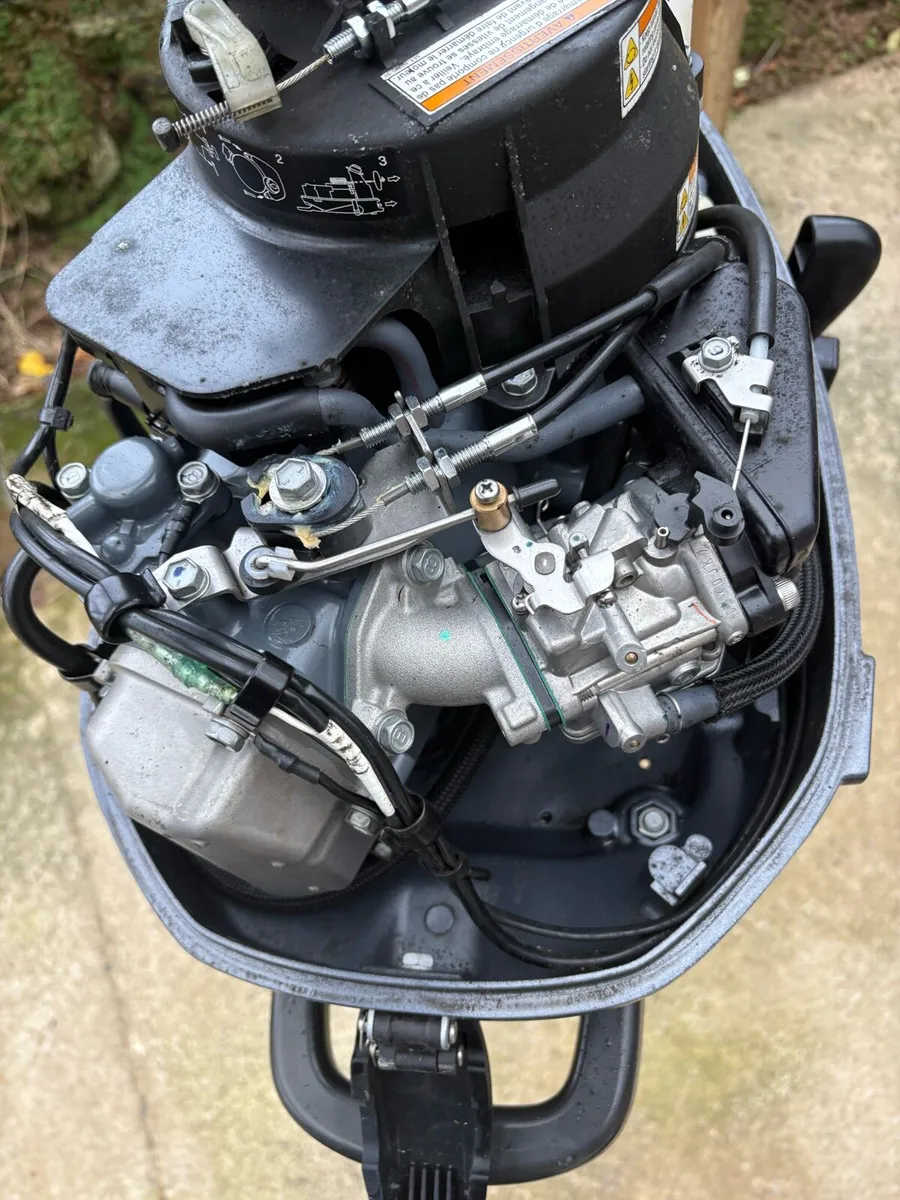 Yamaha 6Hp long shaft outboard - Image 4