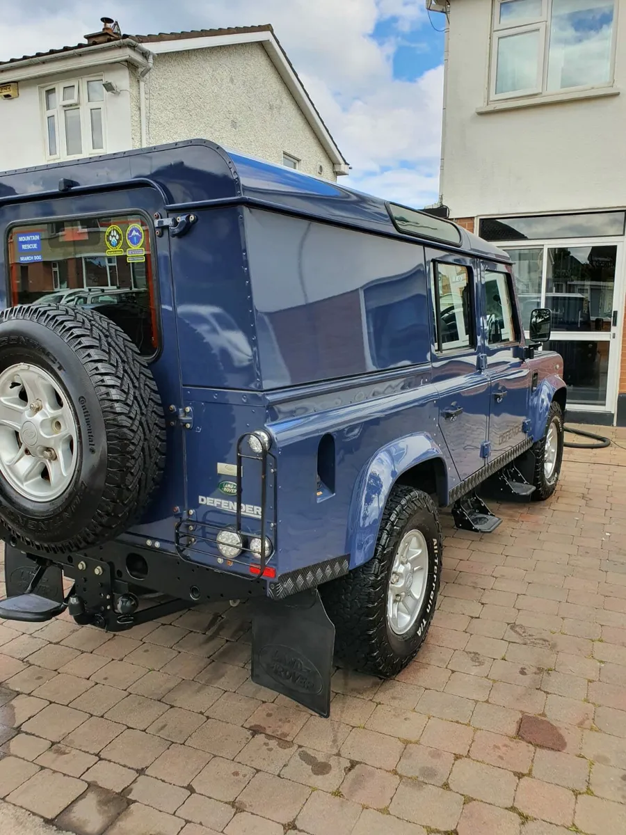 Land Rover Defender SVO 110 Crew Cab - Image 3