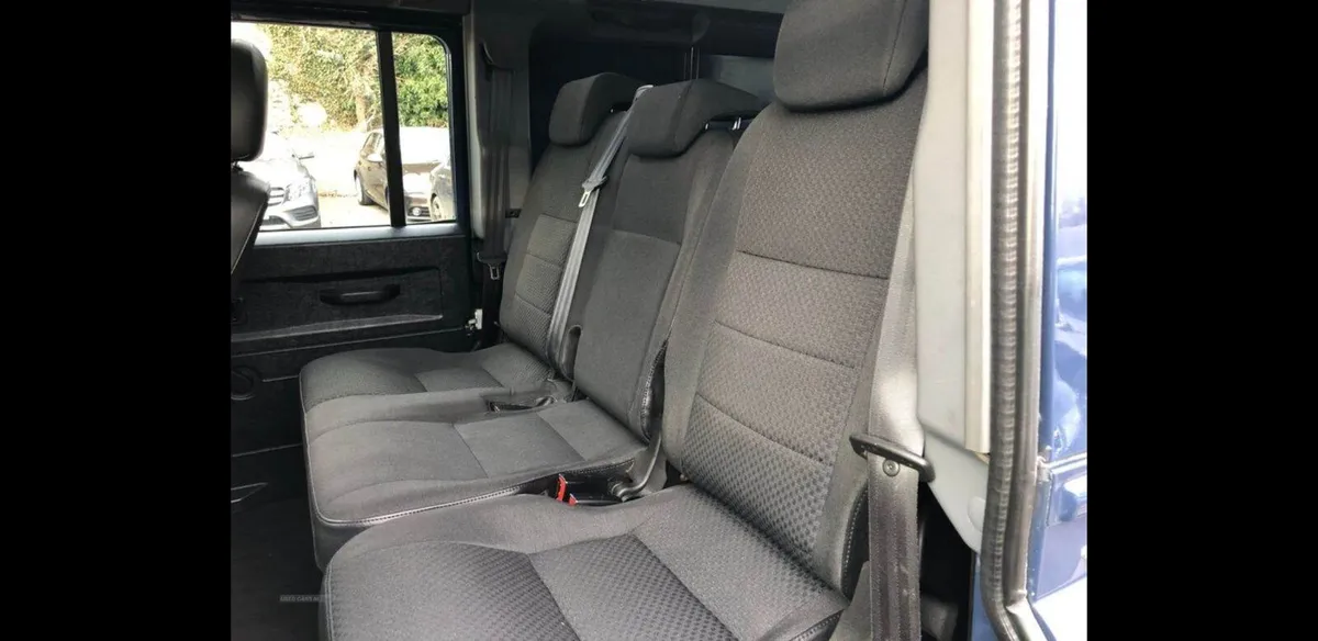 Land Rover Defender SVO 110 Crew Cab - Image 4