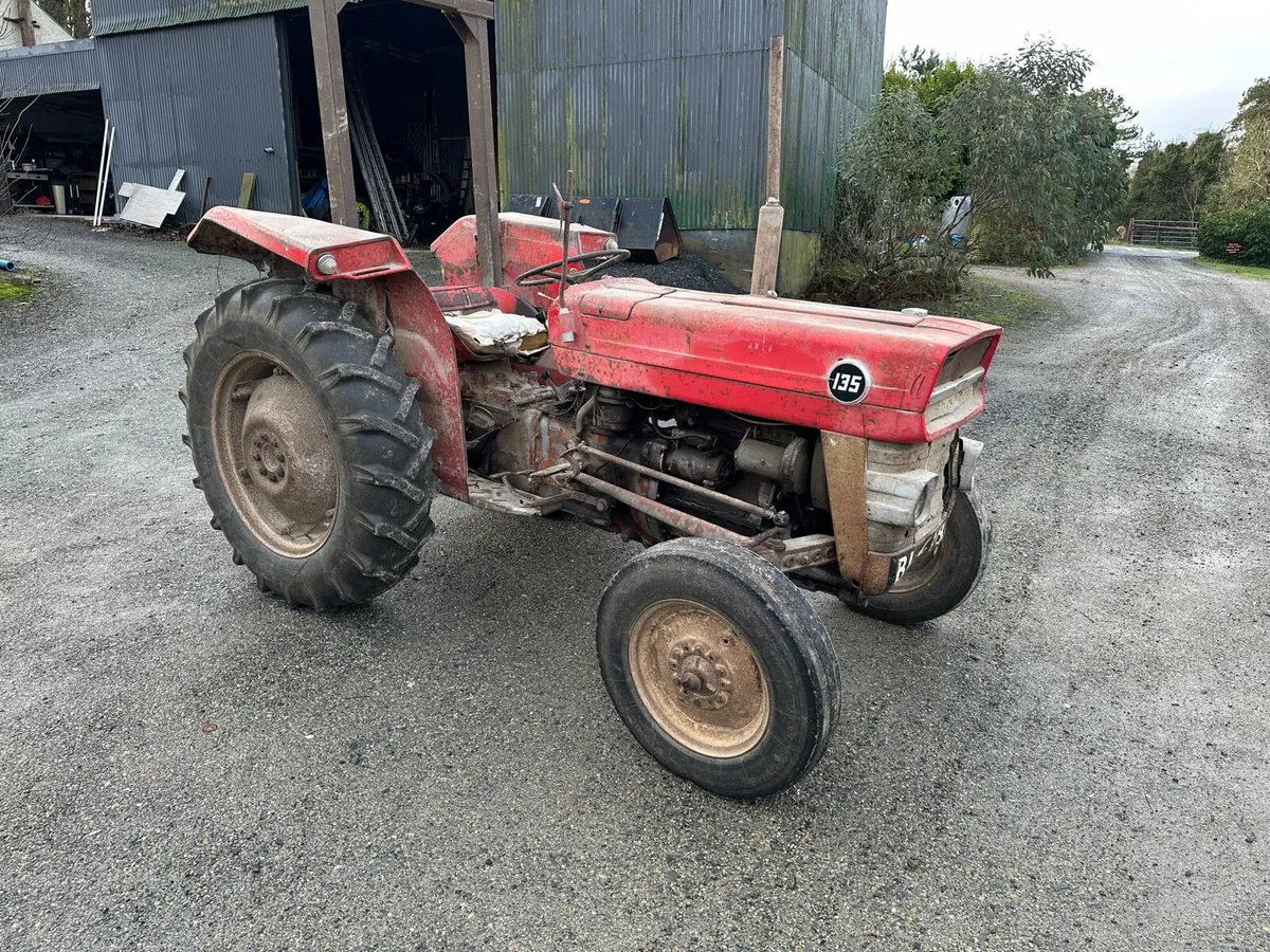 Massey Ferguson 135 - Image 1
