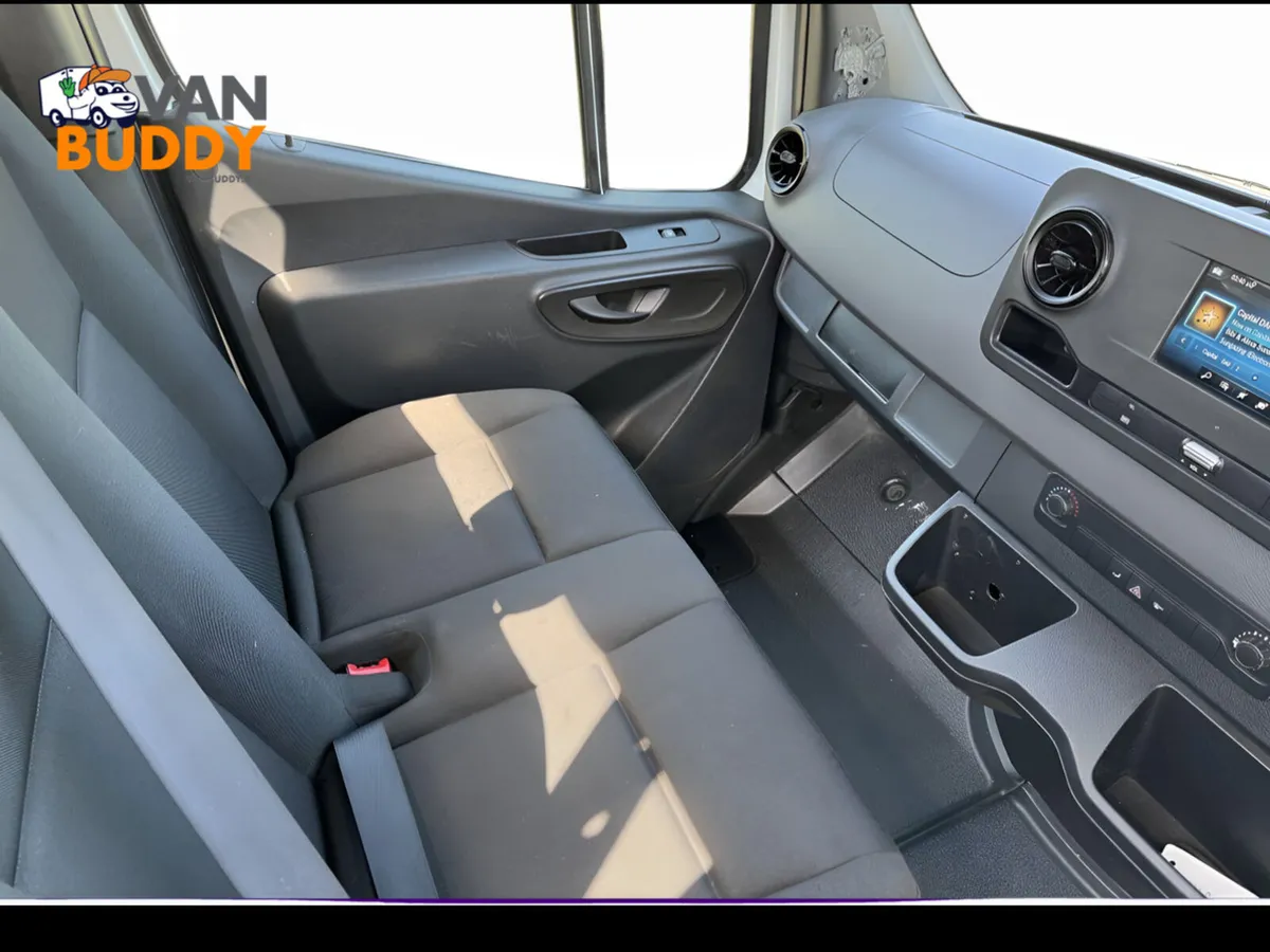 Mercedes-Benz Sprinter Vehicle Transporter - Image 2