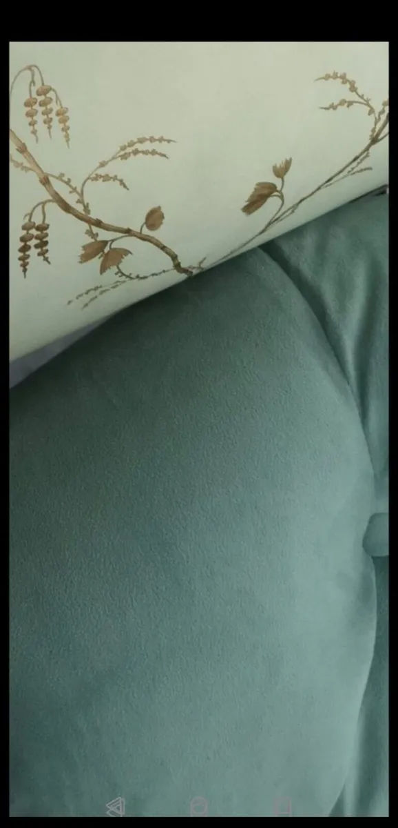 **CLEARANCE** Stunning Brand New A&J Armchair - Image 3