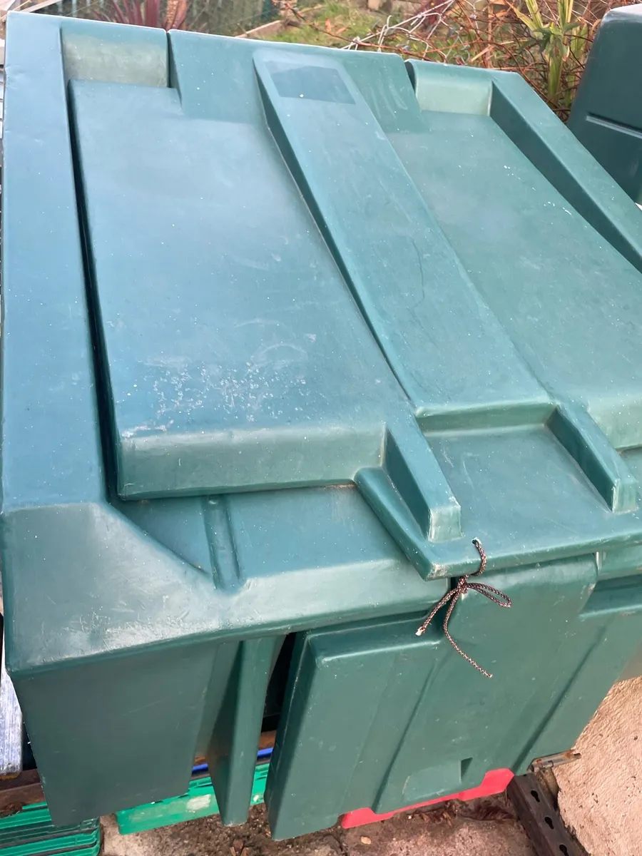 Coal Bunker 5 bags new condition - Image 1