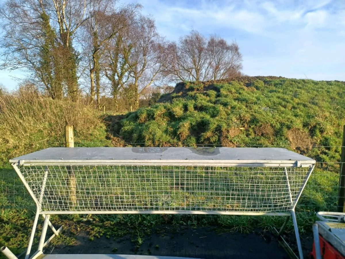 Sheep Hay feeder ,new - Image 1