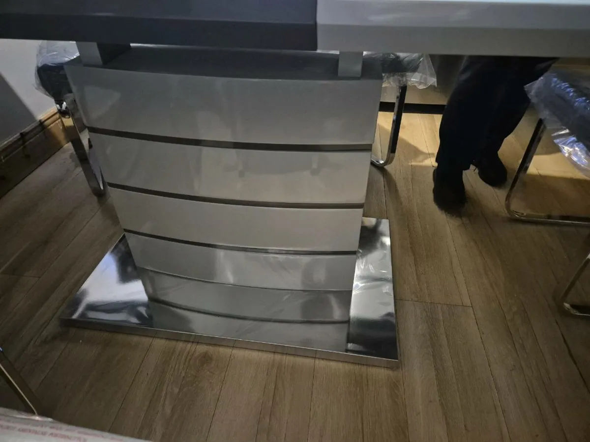 Chantelle dining table and chairs - Image 2