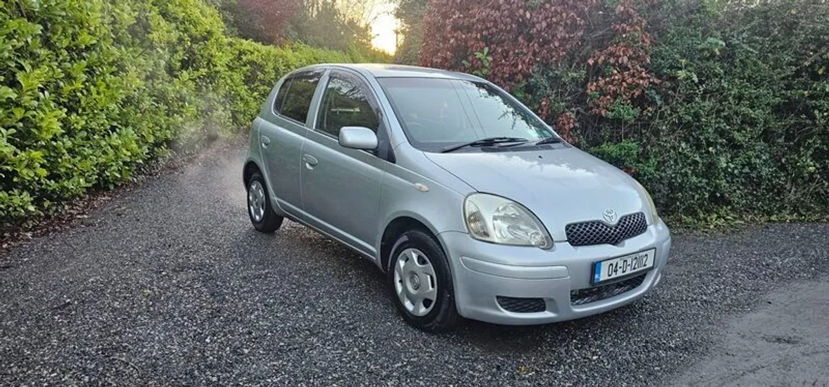 2004 Toyota Yaris vitz automatic - Image 1