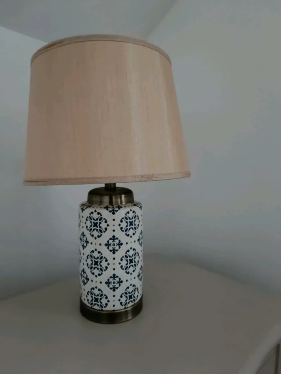 Table Lamp - Image 3