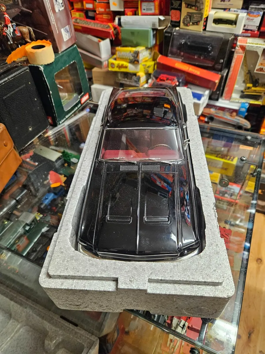 Corgi Norev Ford Mustang 1:12 - Image 4